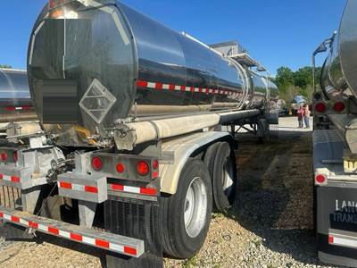 Brenner 5000 GALLON - STAINLESS - REAR DISCHARGE Non Code Tank Trailer