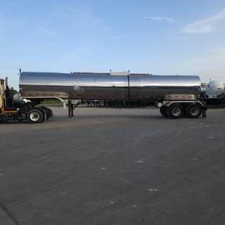 Polar 7000 Gallon Non Code Tank Trailer