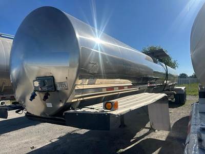 Walker 5000 GALLON - FOOD GRADE - AIR RIDE Non Code Tank Trailer