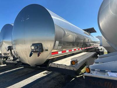 Walker 5000 GALLON - FOOD GRADE - AIR RIDE Non Code Tank Trailer