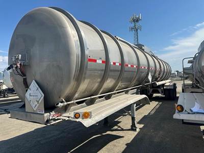 Tremcar 8000 GALLON - STAINLESS Waste / Sludge Tank Trailer