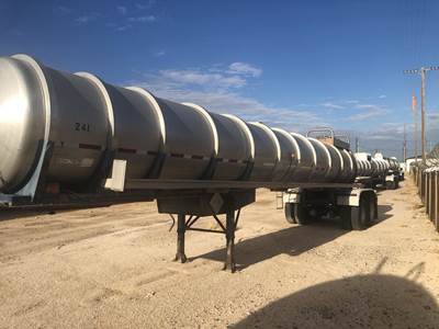 Polar 4600 GALLON - STAINLESS - REAR DISCHARGE Water Tank Trailer