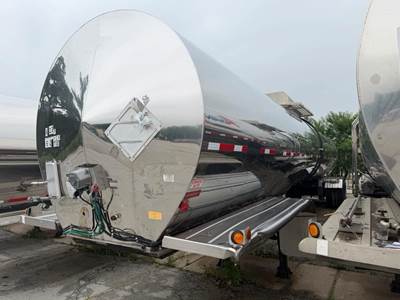 Polar 7000 Gallon Water Tank Trailer