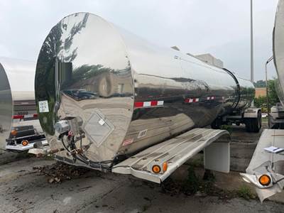 Polar 7000 Gallon Water Tank Trailer