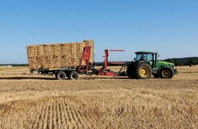 Anderson STACKPRO7200 Bale Accumulator