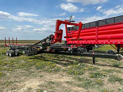 Farm King 4480XD Bale Accumulator