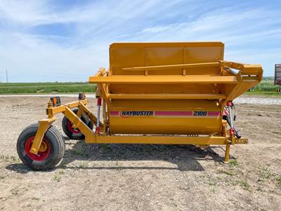 Haybuster 2100 Bale Processor