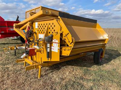 Haybuster 2100 Bale Processor