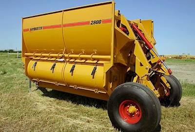 Haybuster 2800 Bale Processor