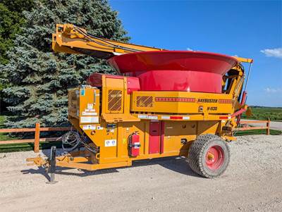 Haybuster H1135 Bale Processor
