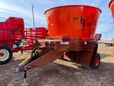 ROTO GRIND 1090 Bale Processor