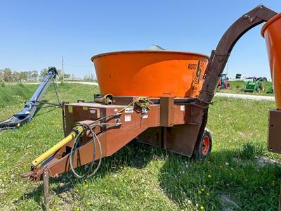 ROTO GRIND 760 Bale Processor