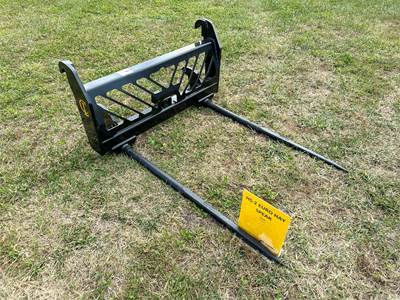 CL FABRICATION HS-2 EURO BALE SPEAR Bale Spear