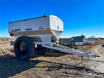 DALTON AG PRODUCTS MOBILITY 1000WS Dry Fertilizer Applicator