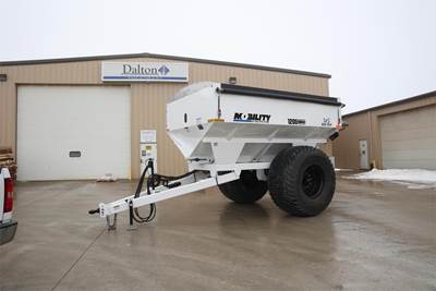 DALTON AG PRODUCTS MOBILITY 1200WS Dry Fertilizer Applicator