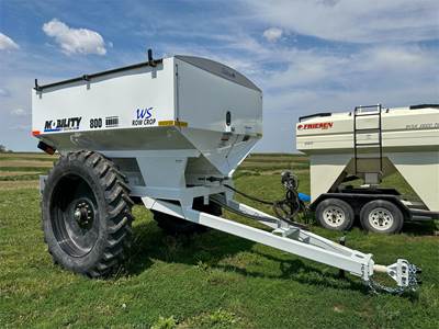 DALTON AG PRODUCTS MOBILITY 800 Dry Fertilizer Applicator