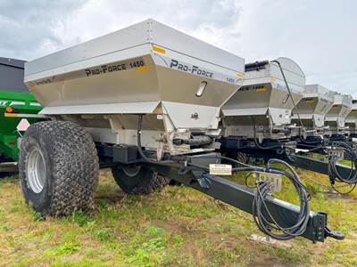 Unverferth PRO-FORCE 1450 Pull-Type Dry Fertilizer Applicator