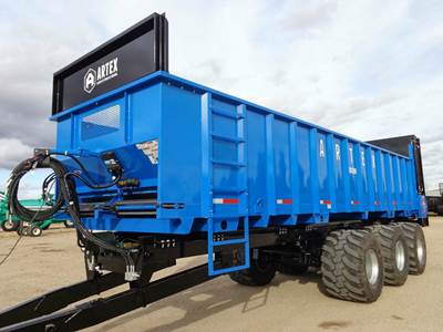 Artex CB1200 Dry Manure Spreader