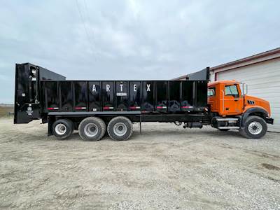 Artex CB2604 Dry Manure Spreader