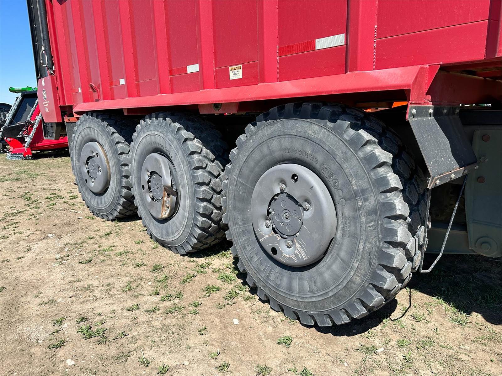 2016 Artex CB2604 Dry Manure Spreader For Sale Henderson, IA
