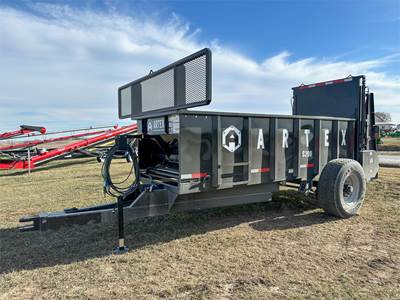 Artex SB200 Dry Manure Spreader