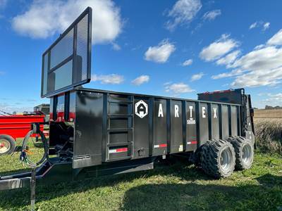 Artex SB600 Dry Manure Spreader