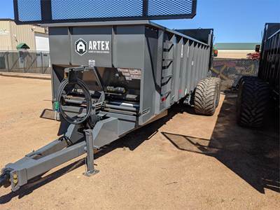 Artex SBX600 Dry Manure Spreader
