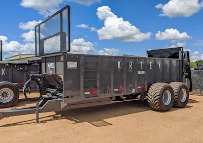 Artex SBX700 Dry Manure Spreader