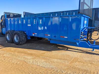 Artex SBX700 Dry Manure Spreader