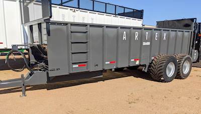 Artex SBX800 Dry Manure Spreader