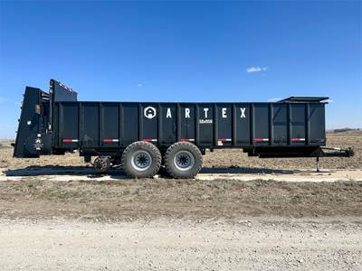 Artex SBX950 Dry Manure Spreader