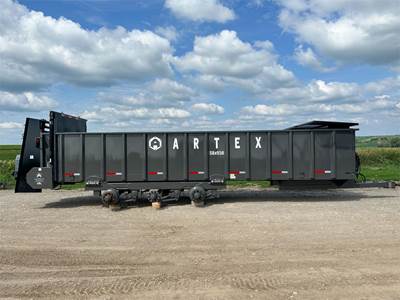 Artex SBX950 Dry Manure Spreader