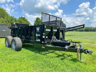 Art's Way X350 Dry Manure Spreader