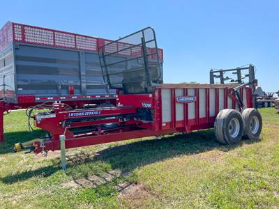 HAGEDORN HYDRA-SPREAD EXTRAVERT 5290 Dry Manure Spreader