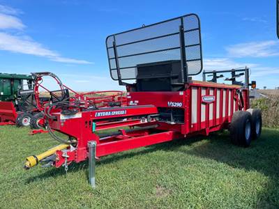 HAGEDORN HYDRA-SPREAD EXTRAVERT 5290 Dry Manure Spreader