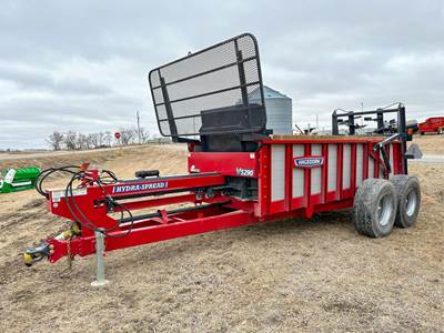 HAGEDORN HYDRA-SPREAD EXTRAVERT 5290 Dry Manure Spreader
