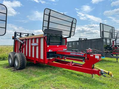 HAGEDORN HYDRA-SPREAD EXTRAVERT 5440 Dry Manure Spreader