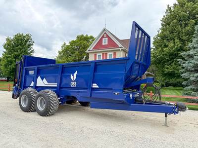 JBS VMEC2248 Dry Manure Spreader