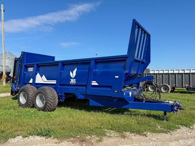 JBS VMEC2248 Dry Manure Spreader