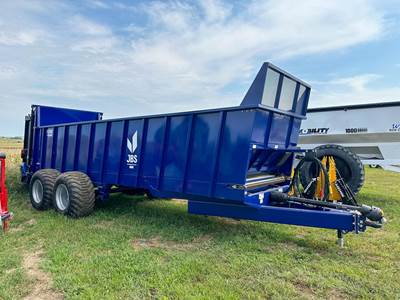 JBS VMEC2648 4.0 Dry Manure Spreader