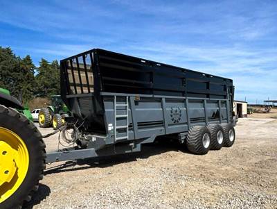 JBS VMEC3048 Dry Manure Spreader