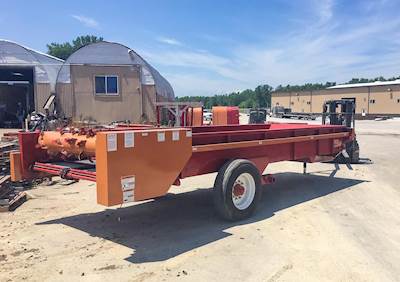 Kelly Ryan 4X10 Dry Manure Spreader