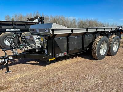 Meyers 3230 Dry Manure Spreader