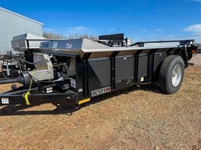 Meyers M300 Dry Manure Spreader