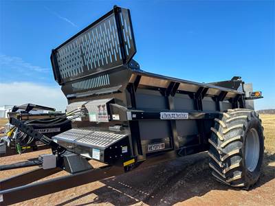 Meyers MS400 Dry Manure Spreader