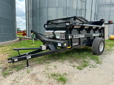Meyers VB185 Dry Manure Spreader