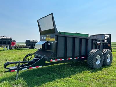 Meyers VB560 Dry Manure Spreader