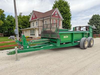 PIK RITE HYDRA-RAM 790VB Dry Manure Spreader