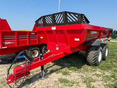 JOHN B.M. MFG LM12 Trailer