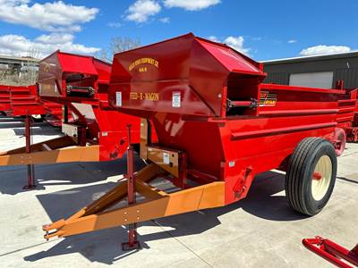 Kelly Ryan 4X10 Feed Wagon